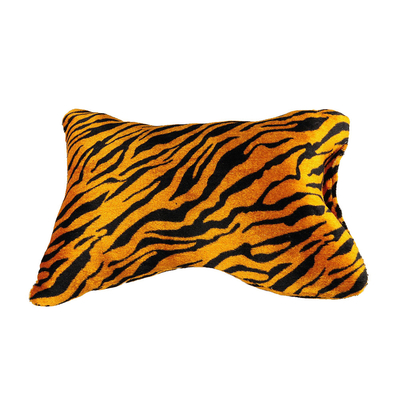 Forme la pequeña almohada de la esponja del resto de la mano de las herramientas del arte del clavo del leopardo