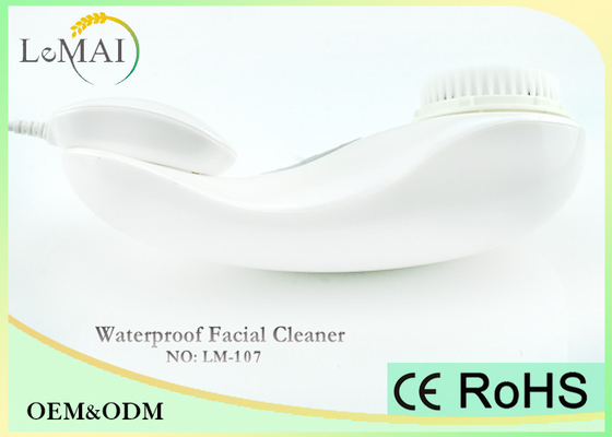 Mini micrófono ultrasónico de la escobilla de la cara del dispositivo de la belleza - agite Chargable