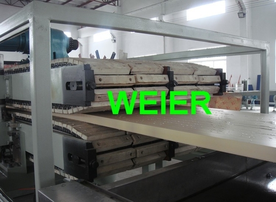 Cadena de producción plástica de madera del tablero del compuesto WPC, certificado SJSZ-92/188 del CE