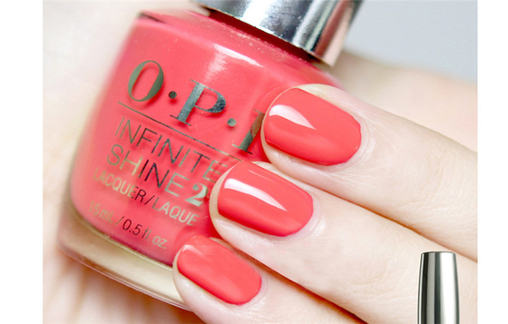 El líquido de las señoras de la marca de OPI modificó colores pasados largos del esmalte de uñas para requisitos particulares 15ml