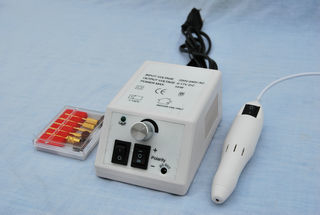 Pluma forma eléctrica clavo perforar 3,2 mm 18000 RPM 50 / 60 HZ con todos los colores para el hogar de uso