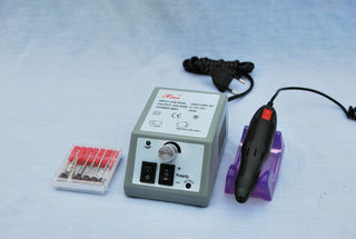 Inofensivo eléctrica uñas taladro pluma forma AC 100 - 240V para pedicura y manicura