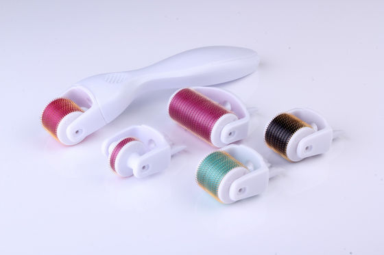 Sistema del balanceo de Derma de 540 agujas, terapia micro de la aguja del rodillo de Derma con propósito médico