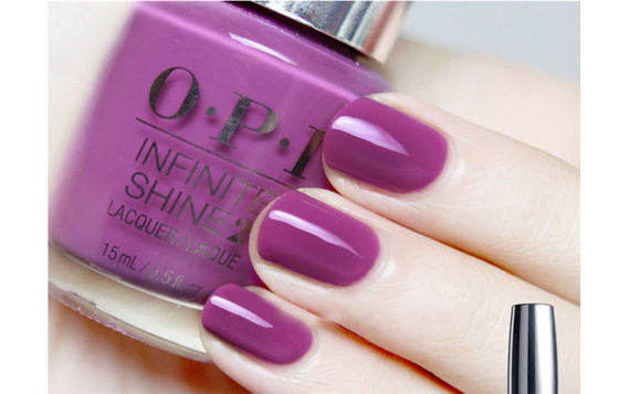 El líquido de las señoras de la marca de OPI modificó colores pasados largos del esmalte de uñas para requisitos particulares 15ml