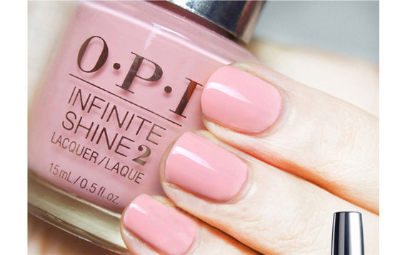 El líquido de las señoras de la marca de OPI modificó colores pasados largos del esmalte de uñas para requisitos particulares 15ml