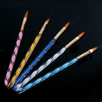 el arte casero de gama alta profesional del clavo cepilla las extremidades de la cutícula fijadas